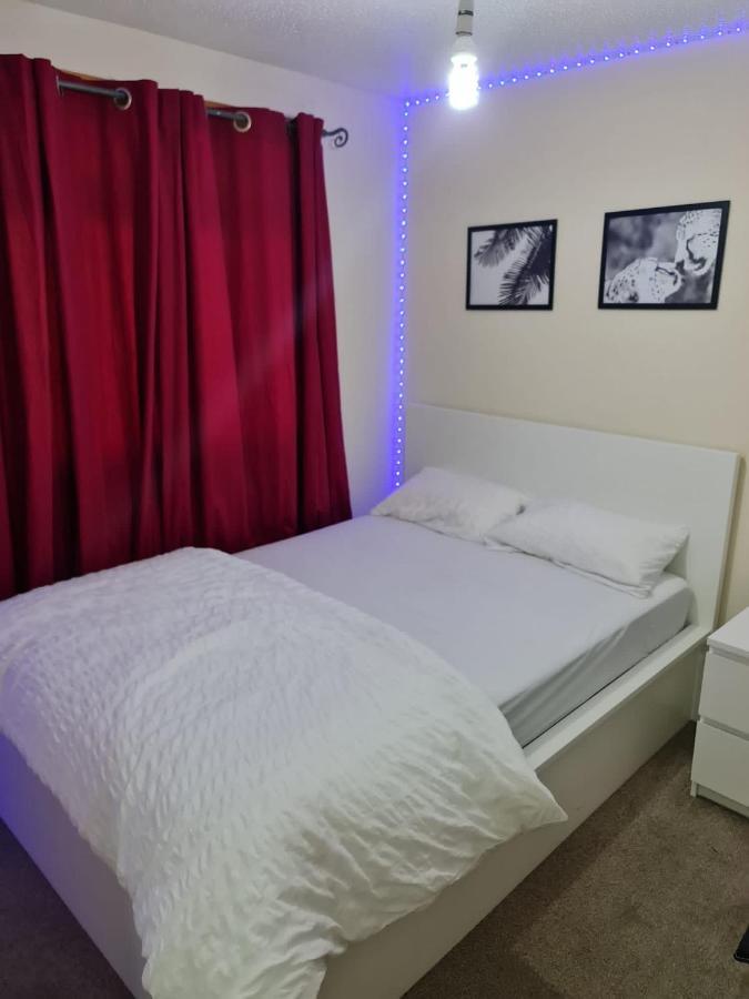 Soft Pillow Apartment Londra Exterior foto